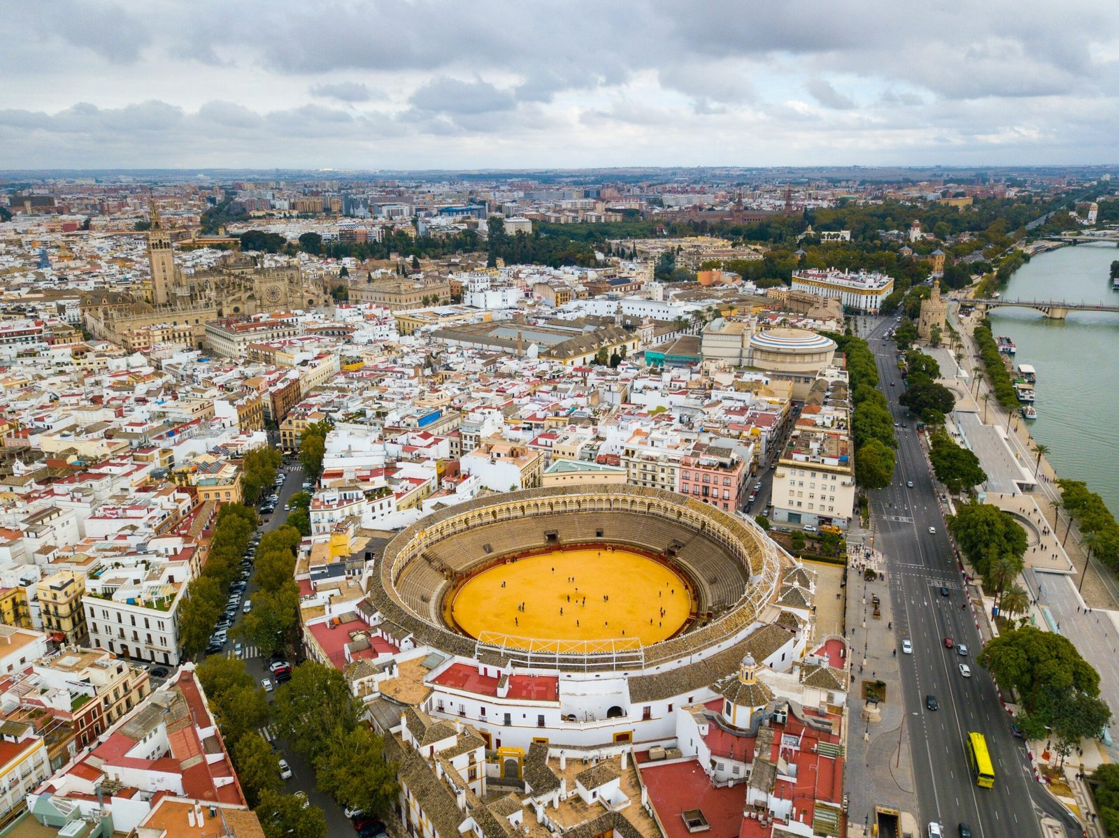 Ultimate Travel Guide to Seville